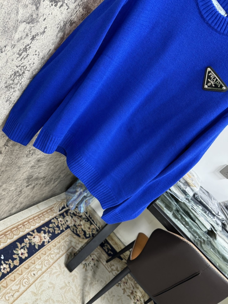Pra*a sweater